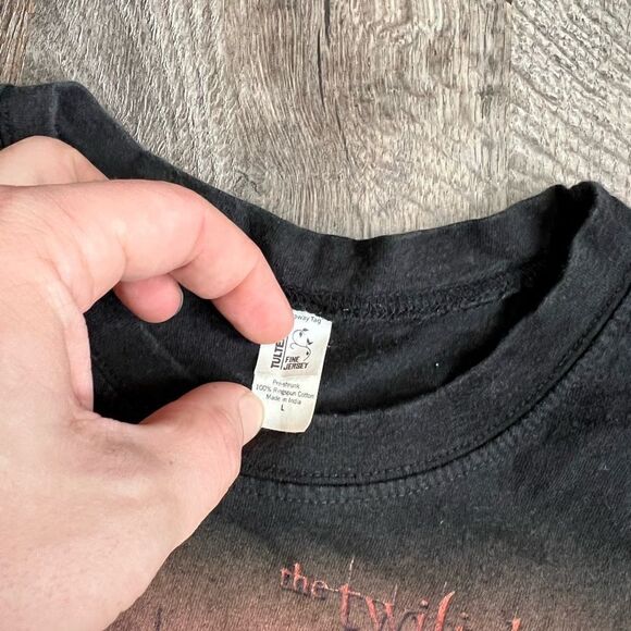 Twilight Breaking Dawn Movie Promo Shirt - Picture 5 of 5
